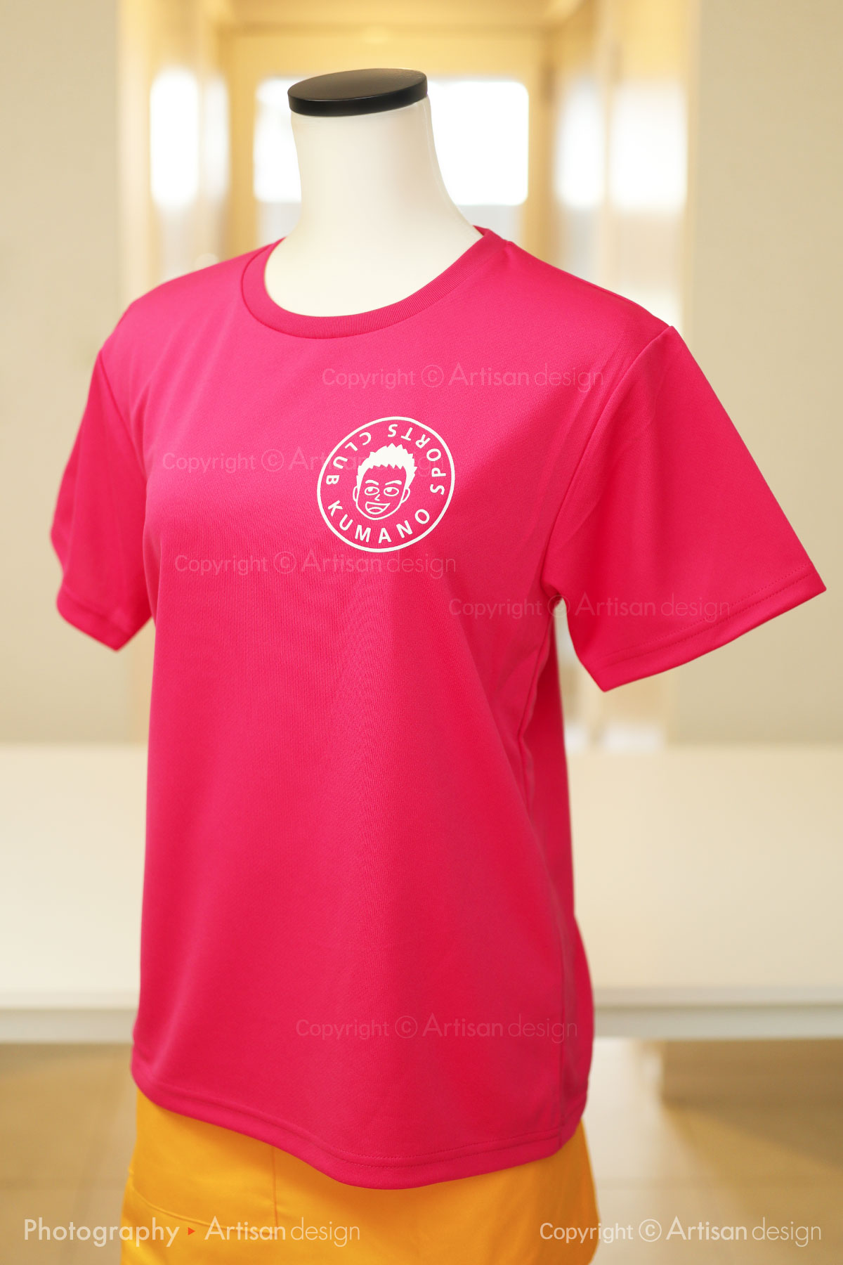 Kumano Sports Club 様｜ドライTシャツ（幼稚園様）デザイントレース+プリント：ホットピンク色（前面）