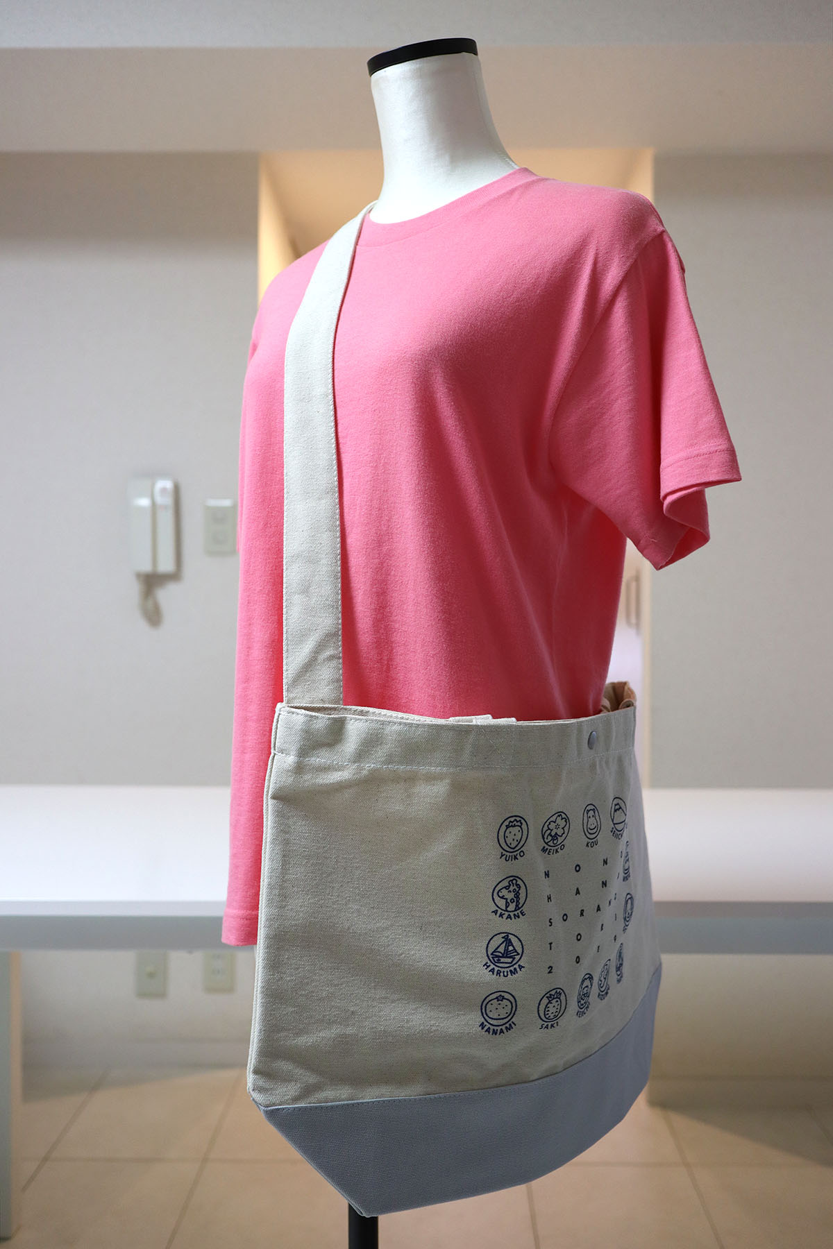 NONOHANA保育園 様｜スイッチング トートバッグ（保育園）デザイントレース+プリント：グレー色