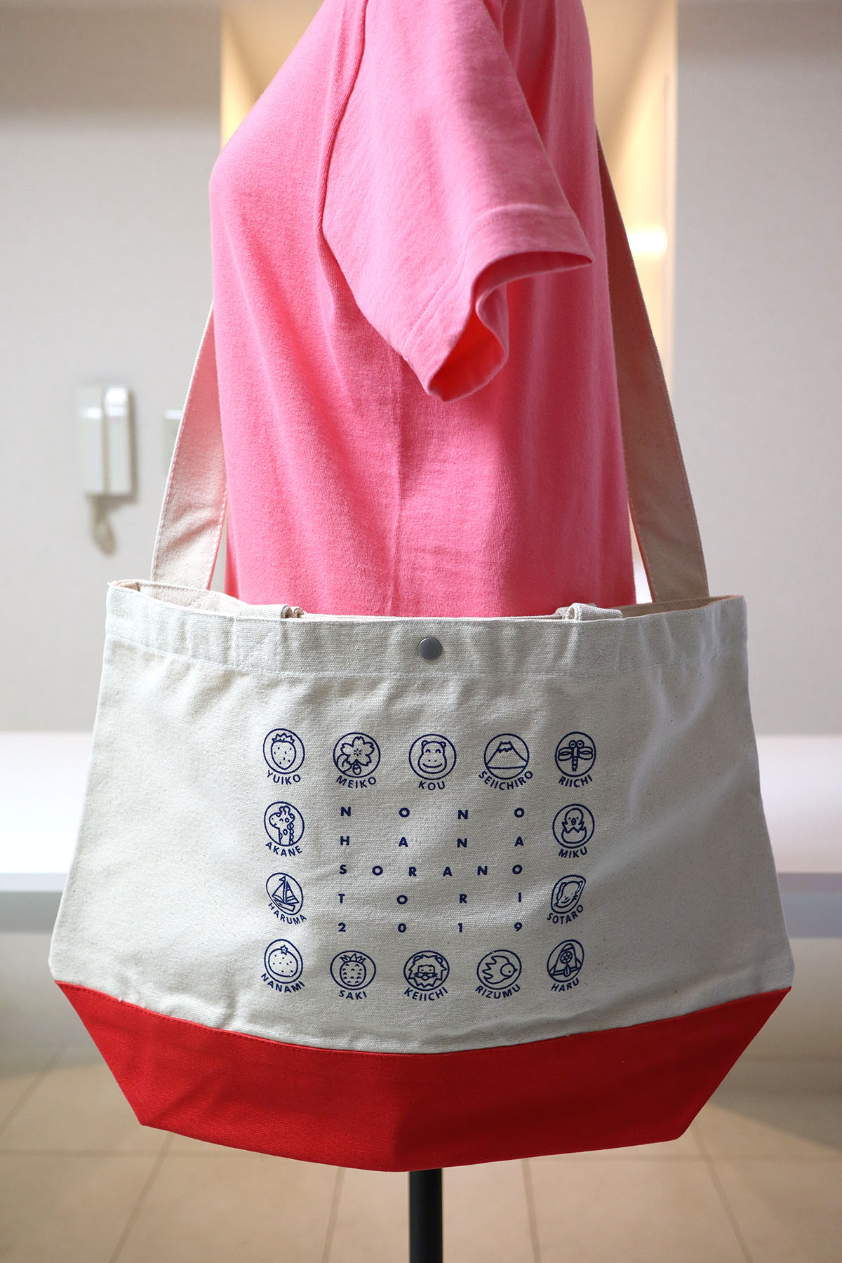 NONOHANA保育園 様｜スイッチング トートバッグ（保育園）デザイントレース+プリント：赤色2