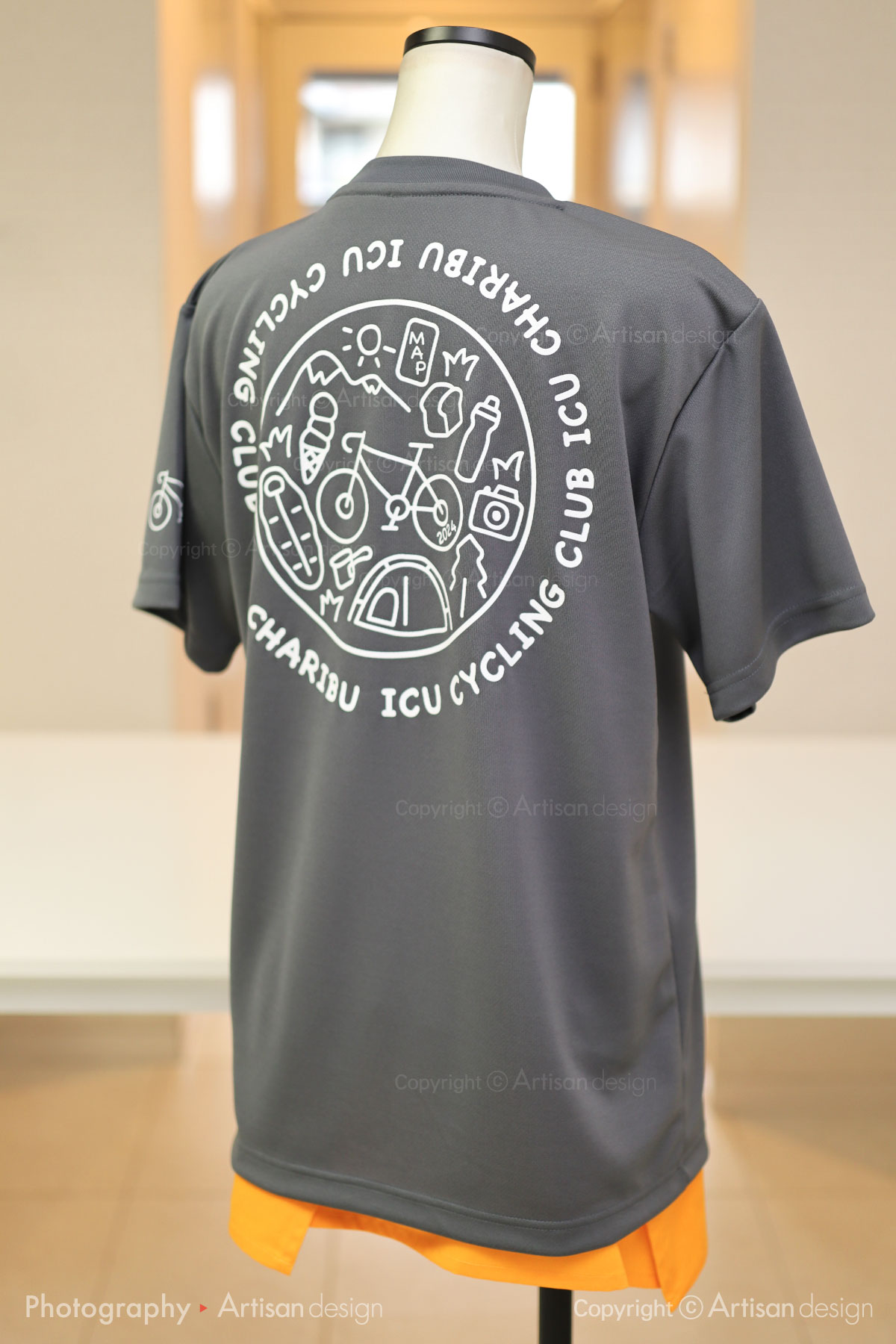 ICU サイクリング部 様｜Tシャツ（自転車サークル・部活）デザイントレース+プリント：ダークグレー色（背面）