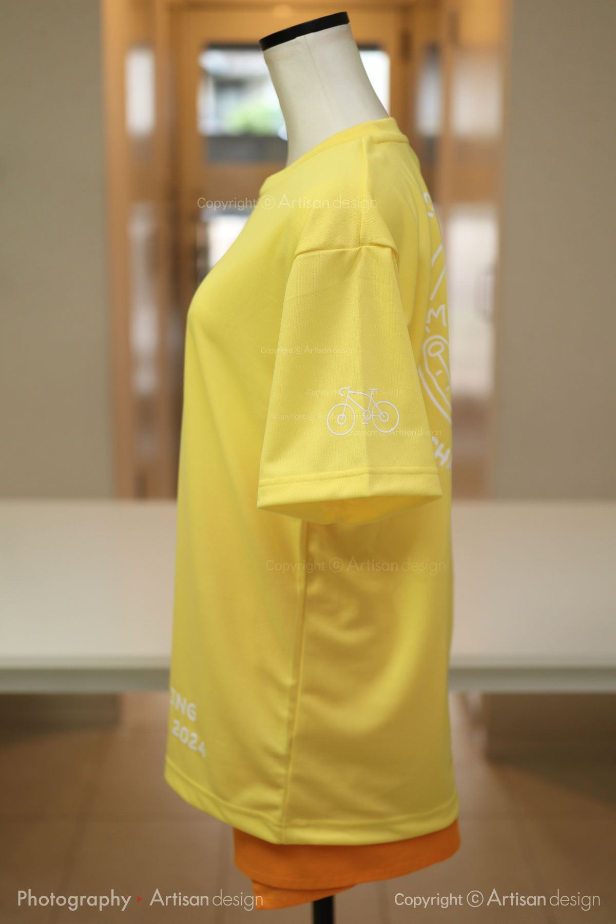 ICU サイクリング部 様｜Tシャツ（自転車サークル・部活）デザイントレース+プリント：ライトイエロー色（左袖）