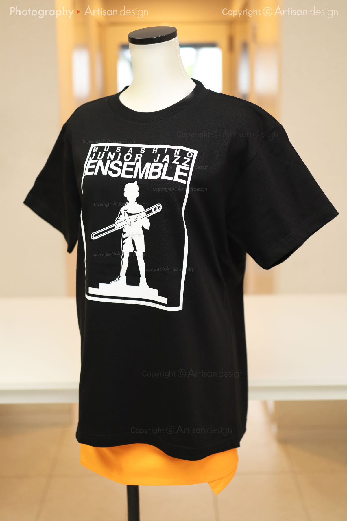 武蔵野ジュニアジャズアンサンブル（MJJE） 様｜Tシャツ（ジャズ ビック バンド）デザイントレース+プリント：ブラック色（前面）