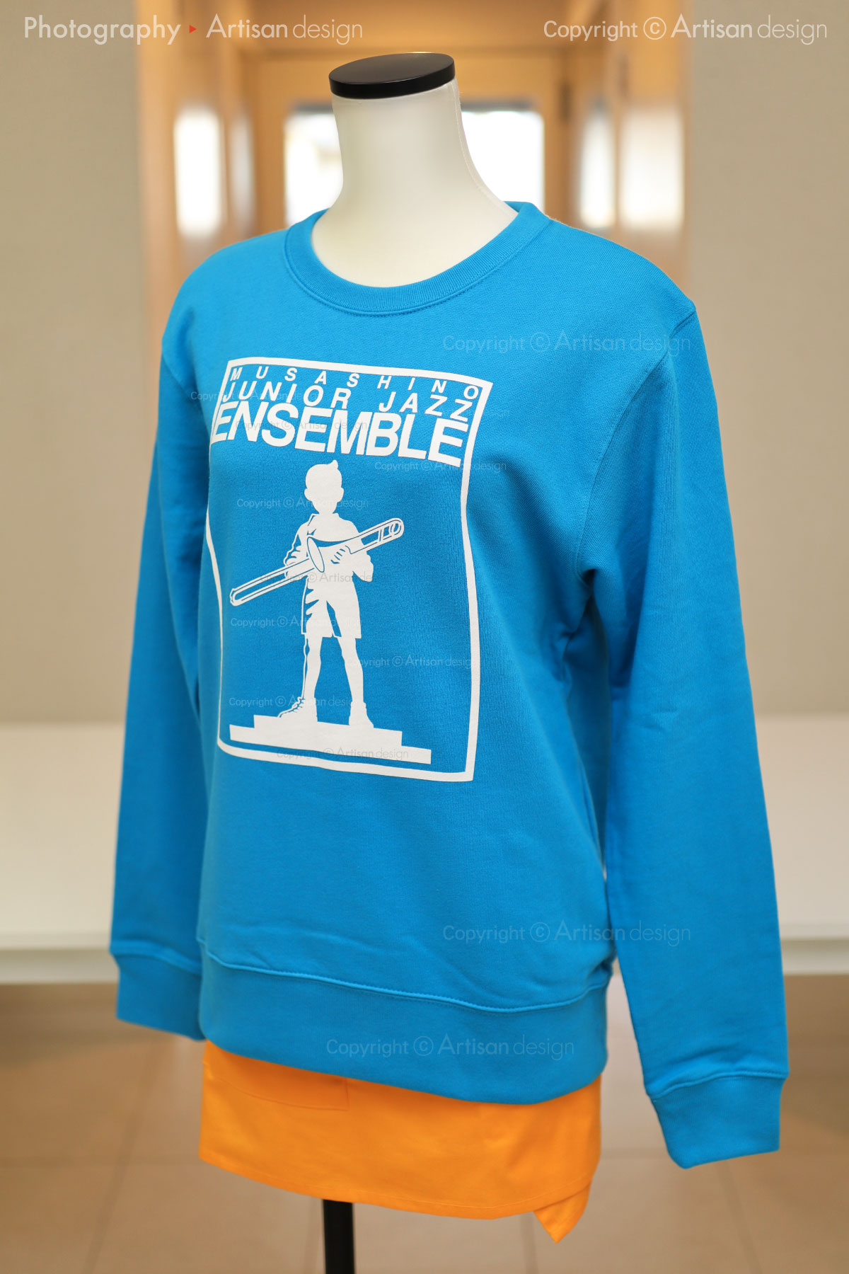 武蔵野ジュニアジャズアンサンブル（MJJE） 様｜Tシャツ（ジャズ ビック バンド）デザイントレース+プリント：水色（前面）