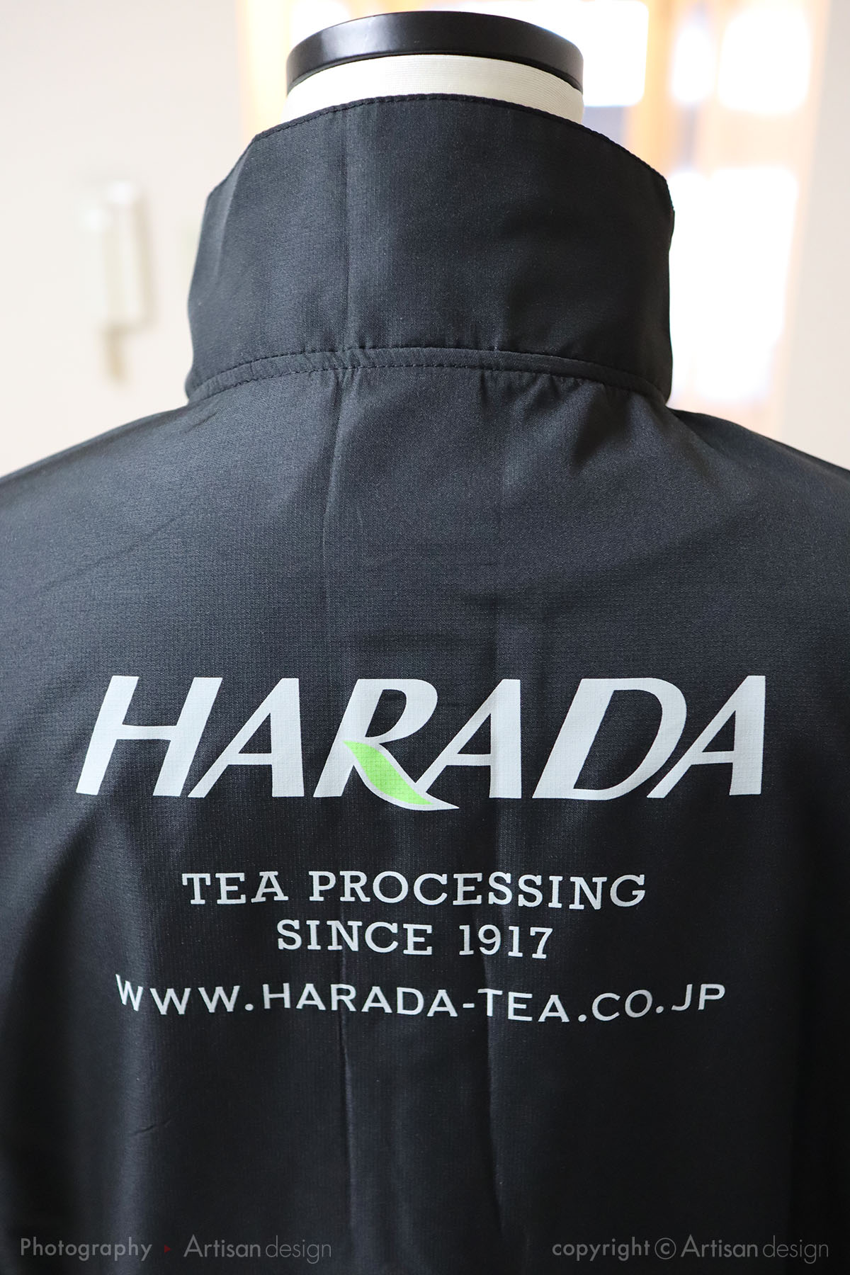 HARADA 様｜ジャンパー（会社様・企業様）デザイントレース+プリント：背面・アップ